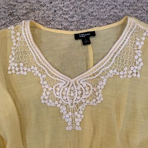 Womens shirt size small